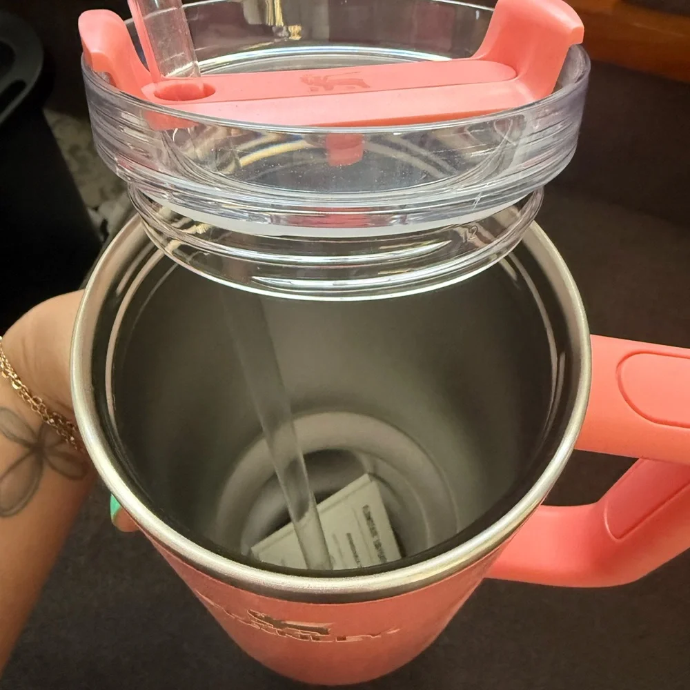 Stanley Pink Quencher H2.0 Tumbler - Picture 4 of 6